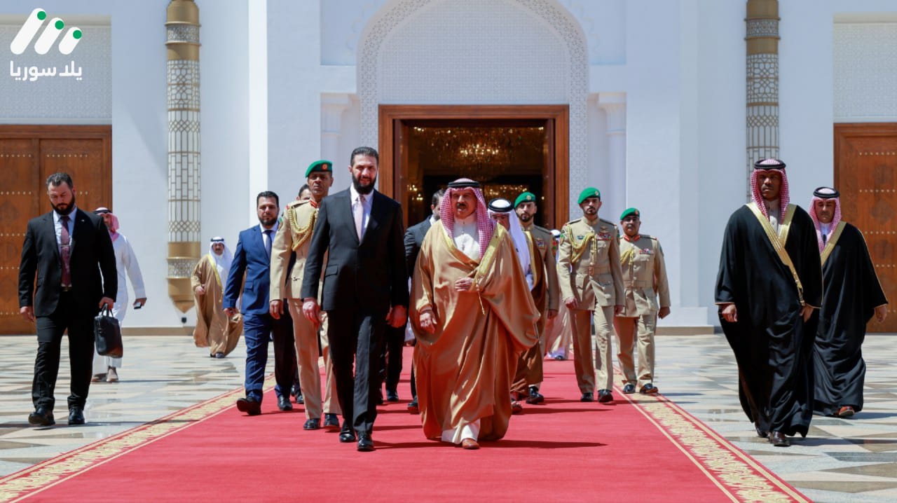 بعد فرنسا، الشرع يزور البحرين والهدف؟