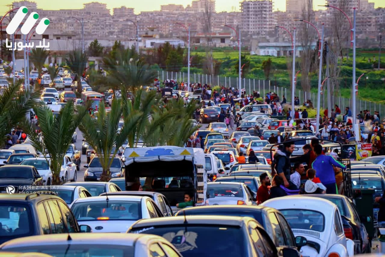 أهالي حمص يشتكون الانفلات وحالات التسيّب في شارع الخراب