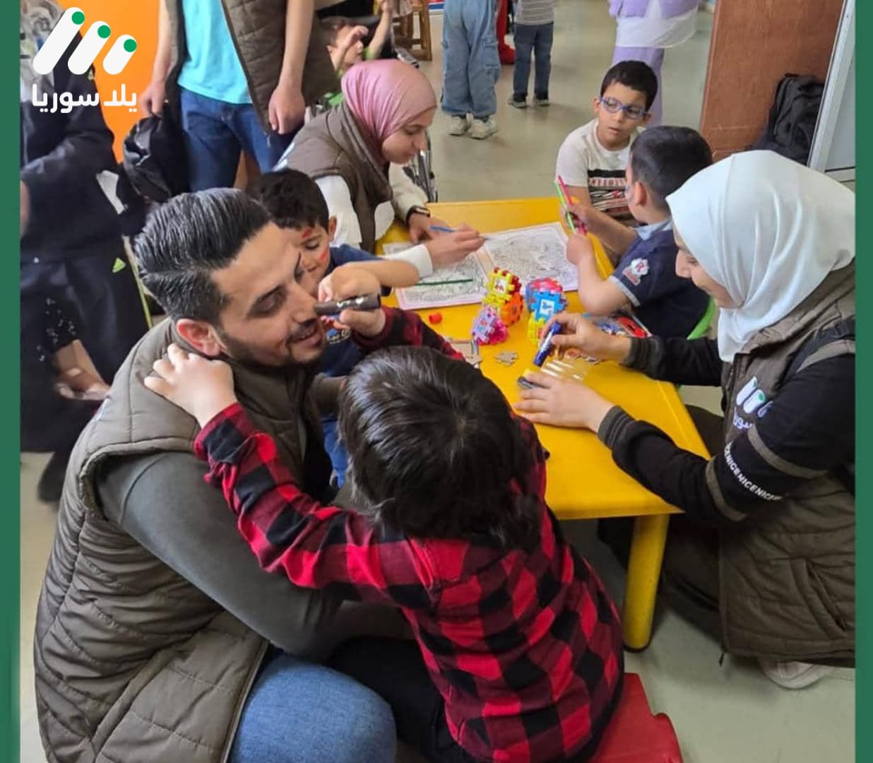 هذه الصورة تخص خبر &#8220;يلا سوريا&#8221; ترسم البسمة على وجوه أطفال جمعية أمل الغد في قدسيا